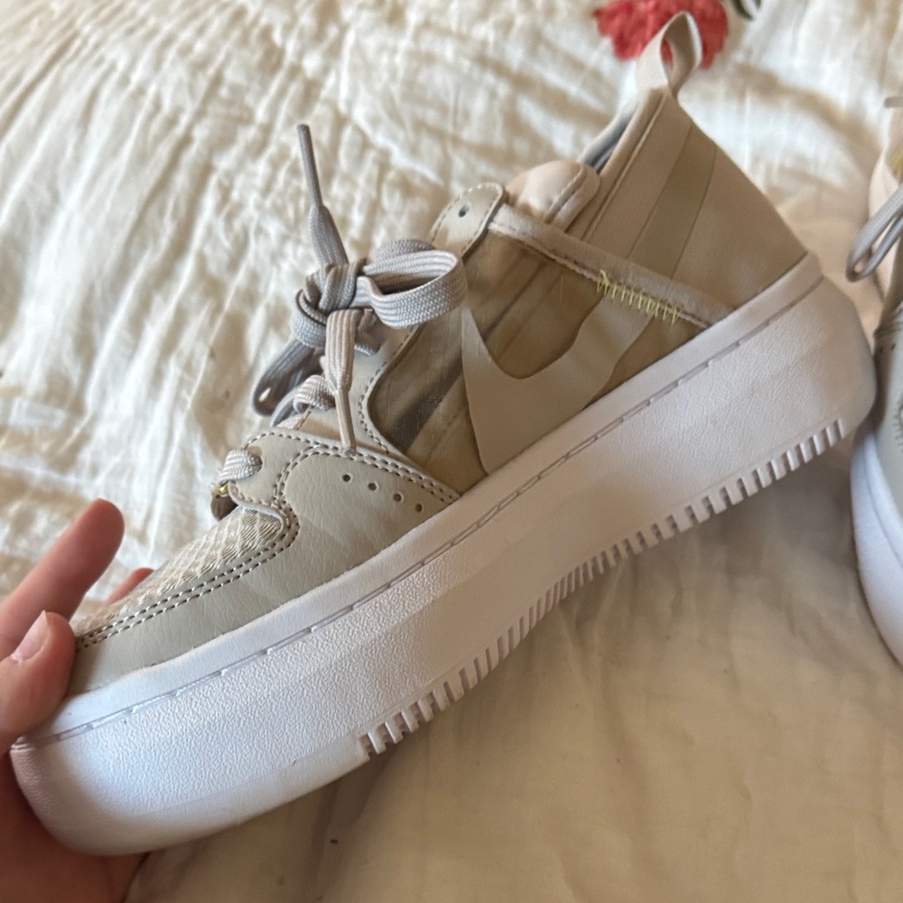 Flash Sale! $25 Nike Beige Sneakers with Gold Accents - Picture 2 of 3